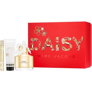Marc Jacobs Daisy ajándékszett XVI. hölgyeknek