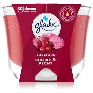 GLADE Luscious Cherry & Peony illatgyertya 224 g