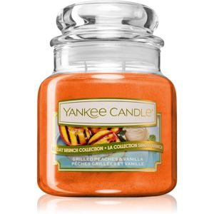 Yankee Candle Grilled Peaches & Vanilla illatos gyertya Classic kis méret 104 g