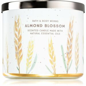 Bath & Body Works Almond Blossom illatgyertya 411 g