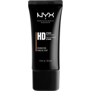 NYX Professional Makeup HD Studio folyékony make-up