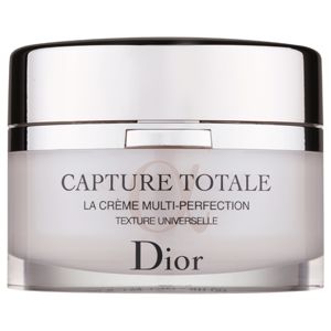 Dior Capture Totale fiatalító krém arcra és nyakra.