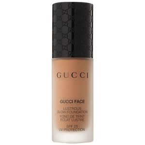 Gucci Face Lustrous Glow Foundation bőrélénkítő make-up SPF 25