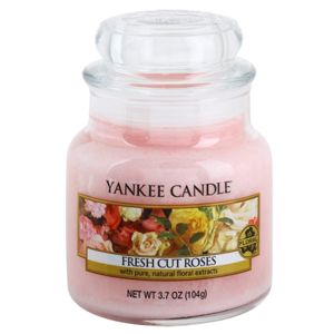 Yankee Candle Fresh Cut Roses illatgyertya Classic kis méret 104 g